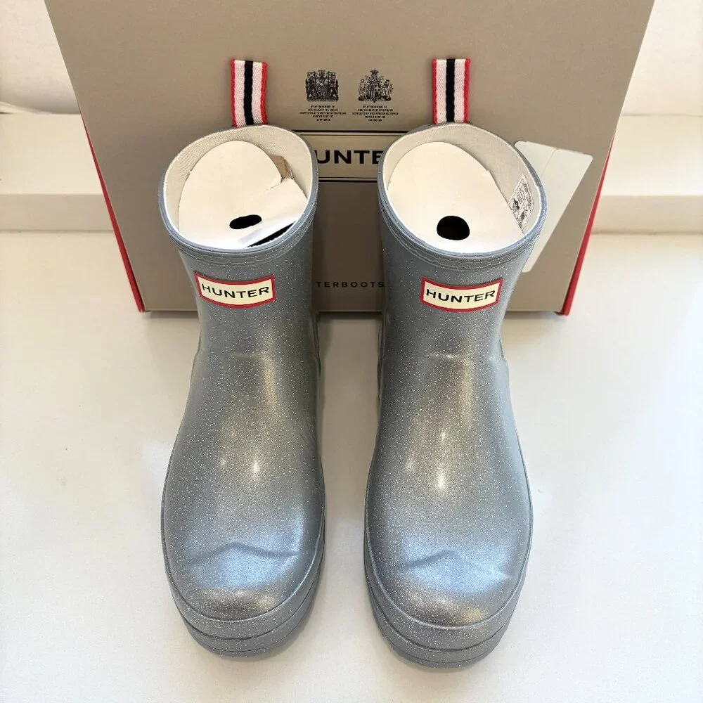 Hunter Play Short Cosmic Boots Rain Booties Waterproof Silver Size 7 NEW